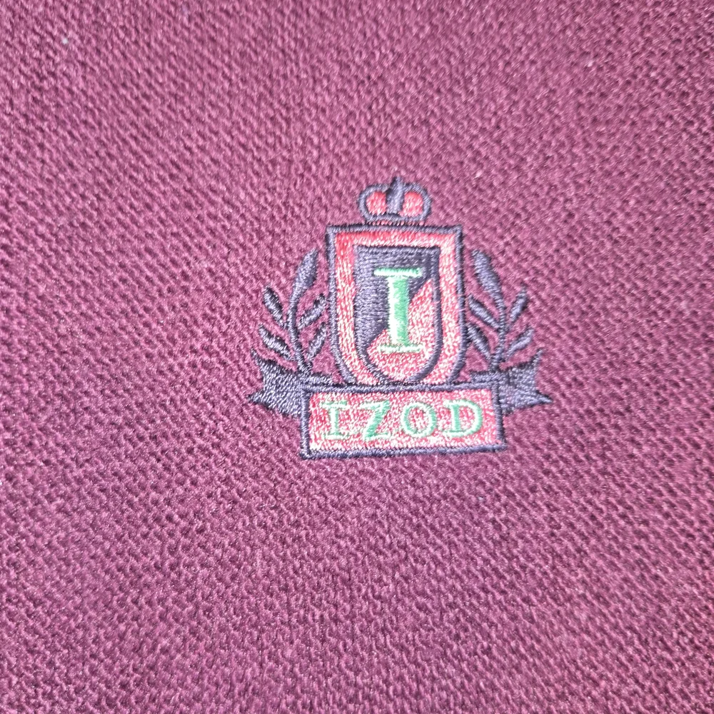 IZOD Vintage Large Knit Burgundy Sweater 4 Button Folded Cuffs Harry Potter Vibe - Picture 3 of 6